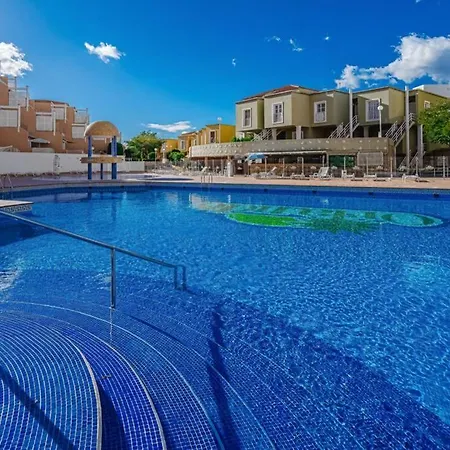 Orlando. Amazing Location. Completely Renovated! *
